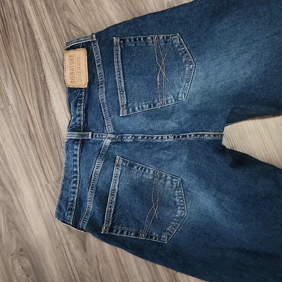 Mens Signature Levi Strauss jeans - Picture 3 of 4